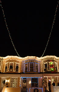 Click to Enter 'Hampden Holiday Lights 2005' Section